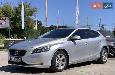 Характеристики Volvo V40 Хэтчбек