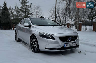 Ціни Volvo V40 Хетчбек