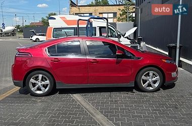 Характеристики Chevrolet Volt Хетчбек