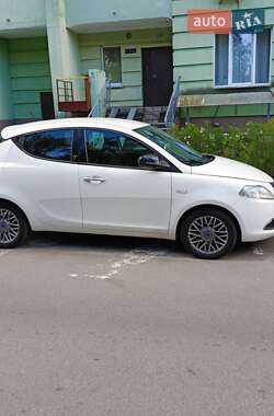 Характеристики Lancia Ypsilon Хэтчбек