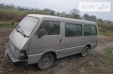 Kia Besta  1987