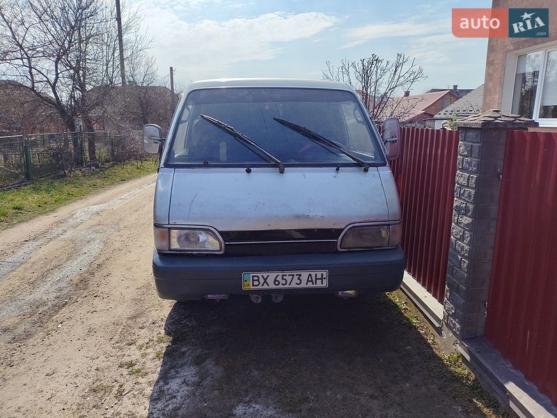 Грузовики Kia Besta