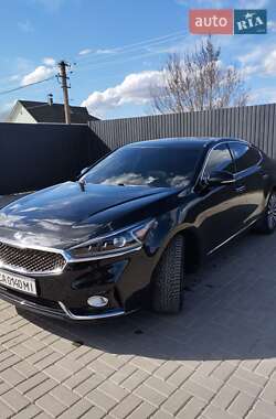 Kia Cadenza 2016