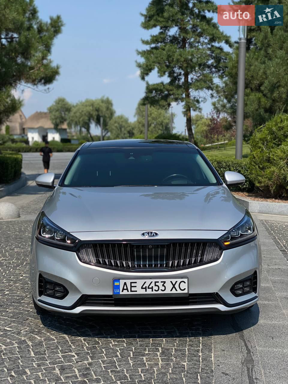 Kia Cadenza 2017