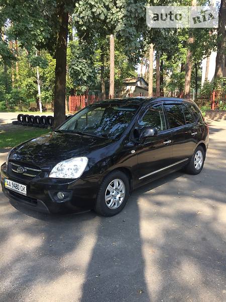 Kia Carens 2009 года