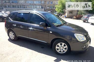 Kia Carens  2007