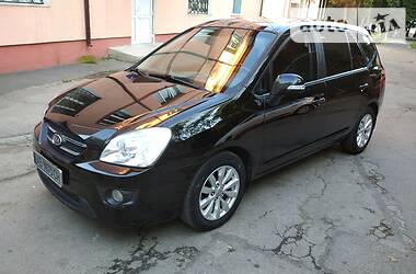 Kia Carens  2010