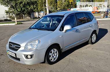 Kia Carens  2007