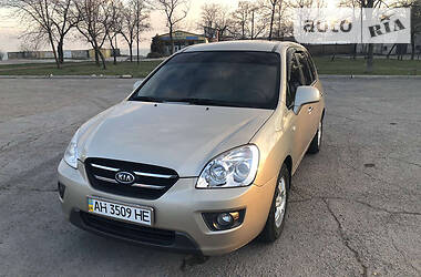 Kia Carens  2007