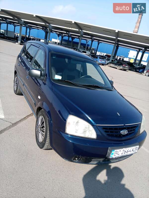 Універсал Kia Carens