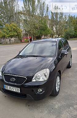 Kia Carens  2010