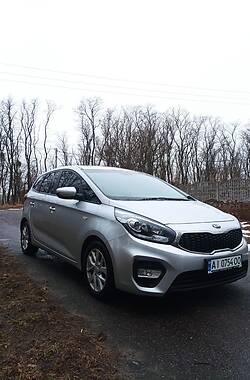 Kia Carens Lpi 2017