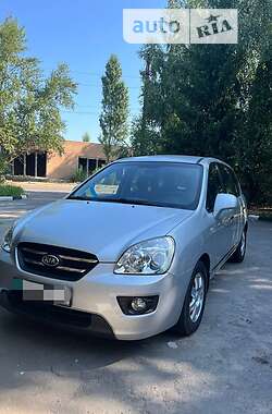 Kia Carens  2008