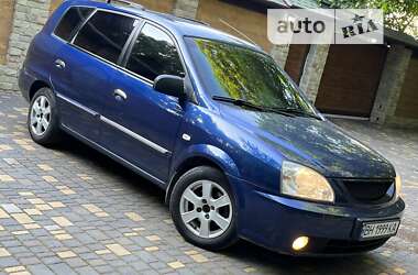 Kia Carens  2004