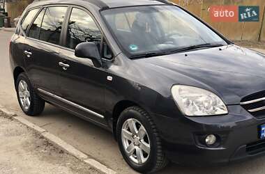 Kia Carens  2008