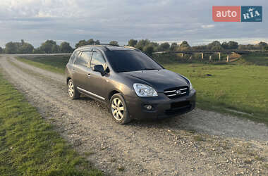 Kia Carens  2008
