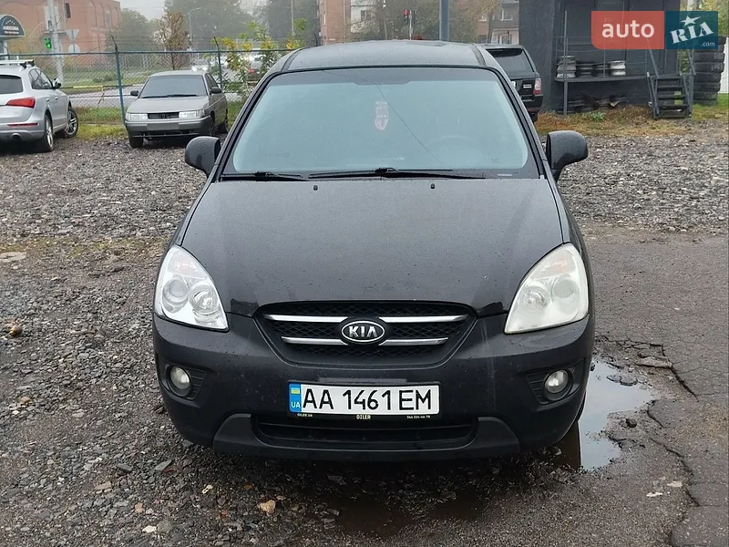Kia Carens