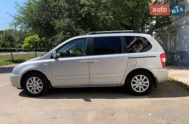 Kia Carnival  2006