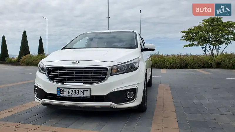 Kia Carnival