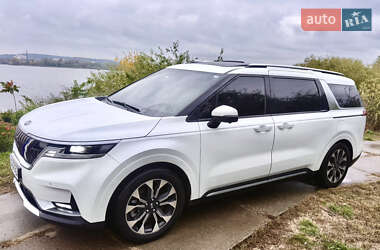 Kia Carnival  2021