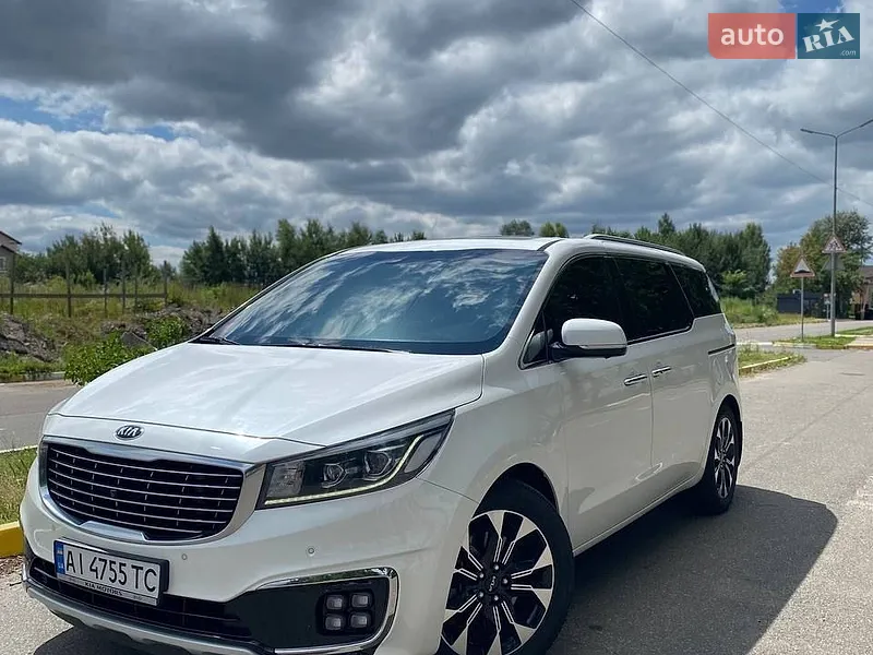 Kia Carnival