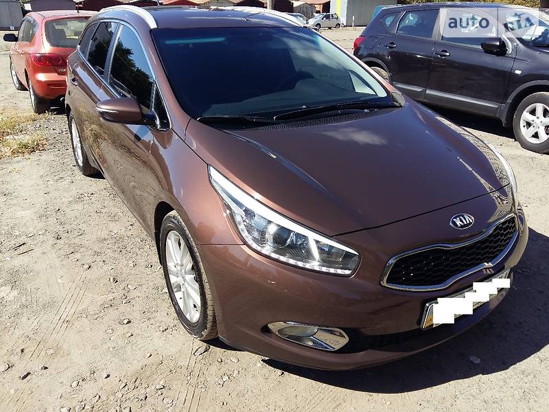 Kia cee'd 2012 года