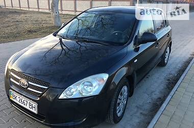 Kia Ceed  2008