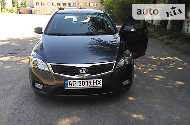 Kia Ceed  2011