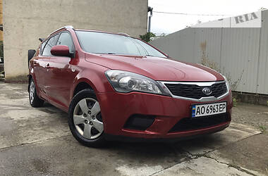 Kia Ceed KIA  CEED 2010 2010