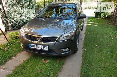 Kia Ceed  2010