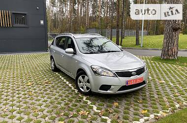 Kia Ceed  2010