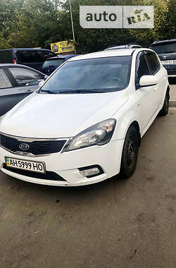 Kia Ceed  2011