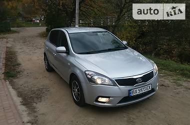 Kia Ceed  2010