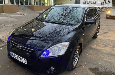 Kia Ceed  2008