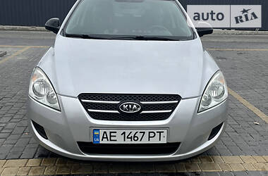 Kia Ceed  2009