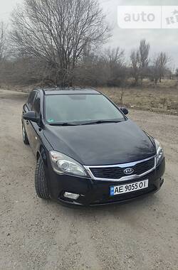 Kia Ceed  2009