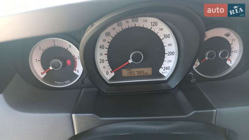 Универсал Kia Ceed 2008 в Стебнику