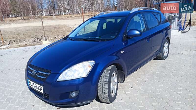 Универсал Kia Ceed 2008 в Стебнику
