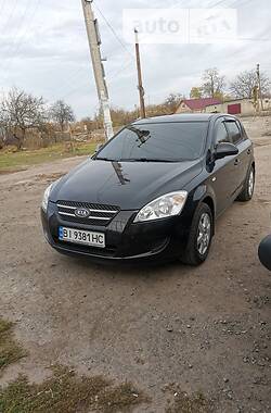 Kia Ceed  2008