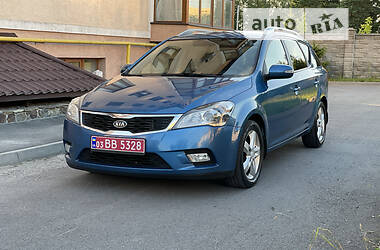 Kia Ceed  2010