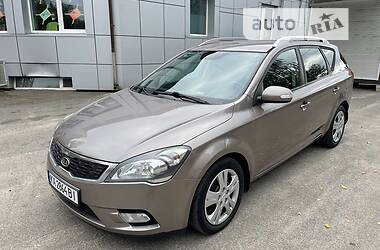 Kia Ceed  2010