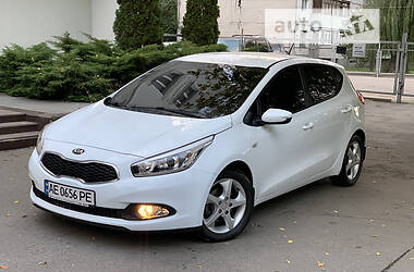 Kia Ceed  2012