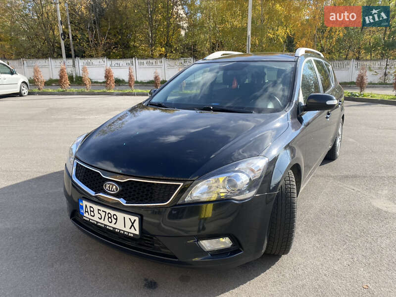 Седан Kia Ceed