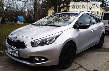 Kia Ceed  2012