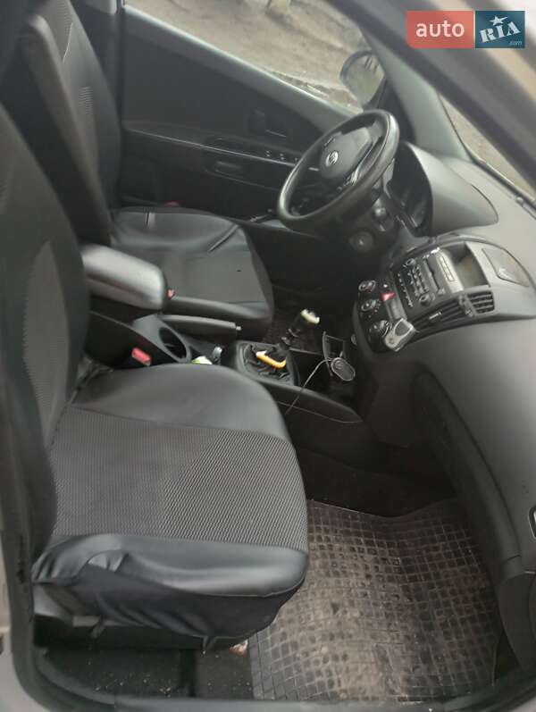 Универсал Kia Ceed 2008 в Житомире