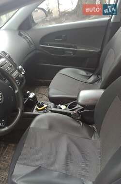 Универсал Kia Ceed 2008 в Житомире