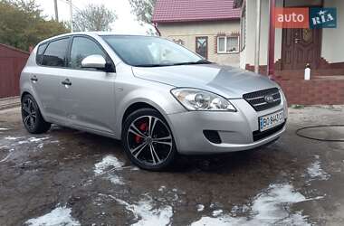 Хэтчбек Kia Ceed 2007 в Борщеве