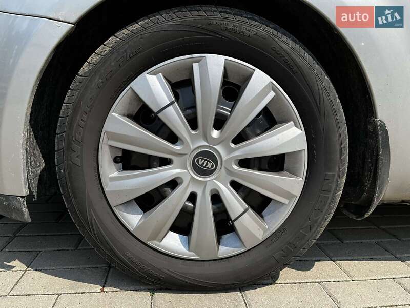 Хэтчбек Kia Ceed 2009 в Львове