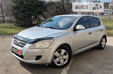 Kia Ceed  2009