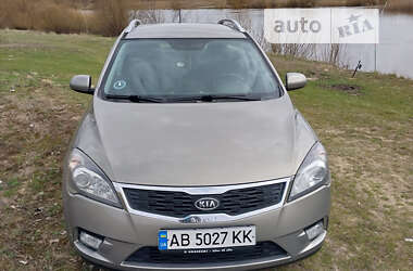 Kia Ceed  2011